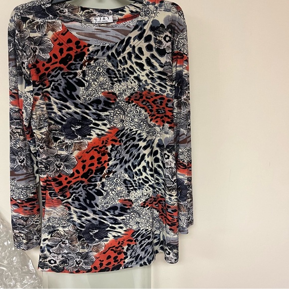 Very soft top, brand new, European brand - Picture 1 of 3